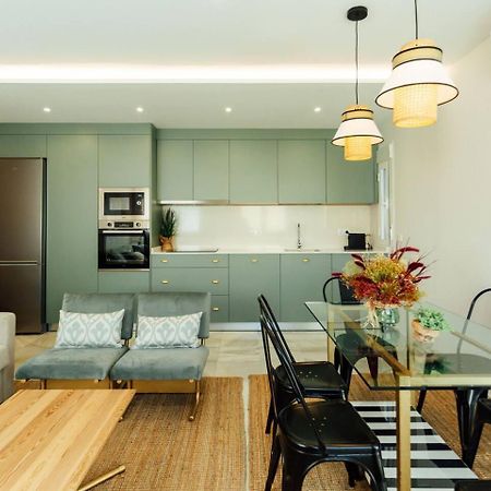 Reformed And Comfy- 2Bd 2Bth- Arenal Apartment Sevilla Bagian luar foto