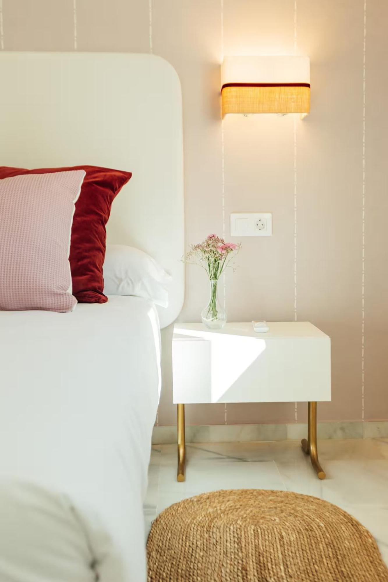 Reformed And Comfy- 2Bd 2Bth- Arenal Apartment Sevilla Bagian luar foto
