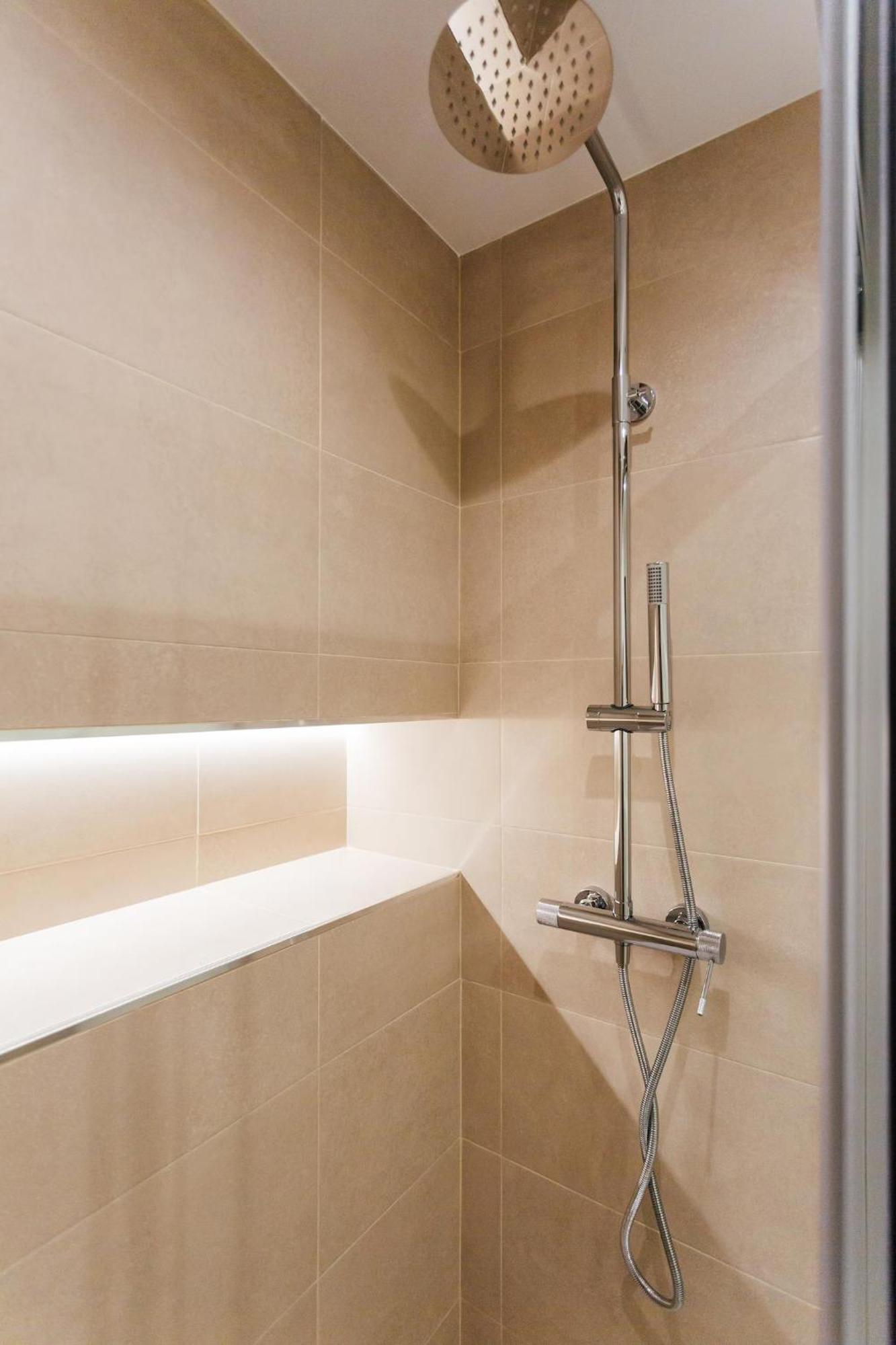 Reformed And Comfy- 2Bd 2Bth- Arenal Apartment Sevilla Bagian luar foto
