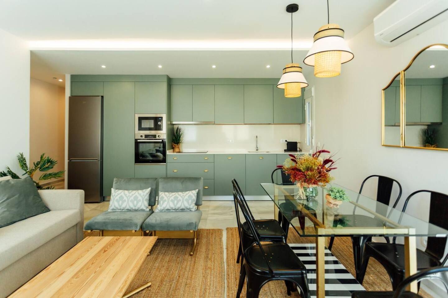 Reformed And Comfy- 2Bd 2Bth- Arenal Apartment Sevilla Bagian luar foto