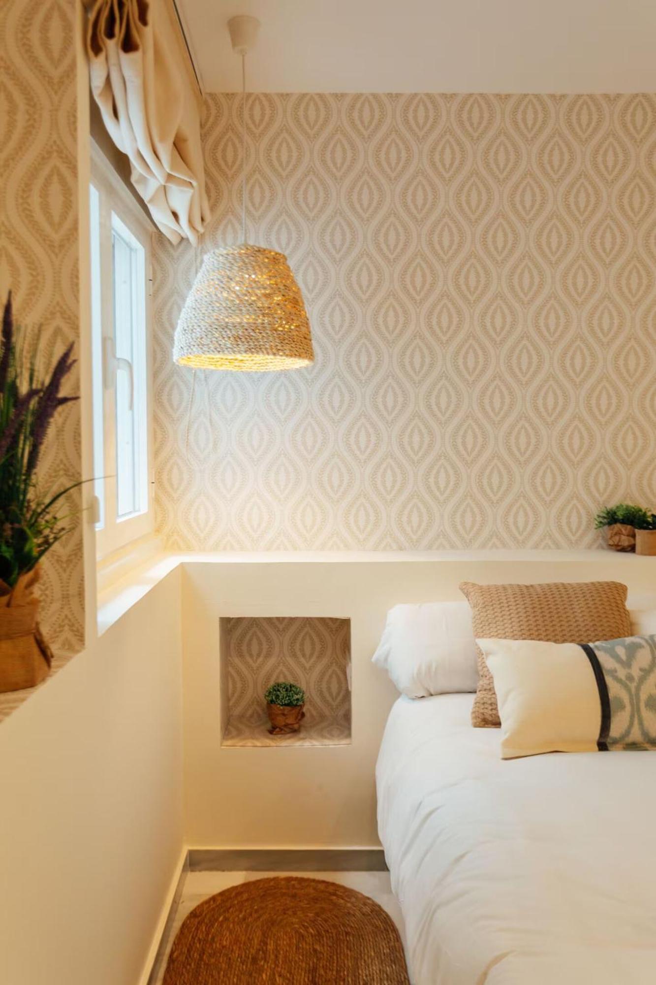 Reformed And Comfy- 2Bd 2Bth- Arenal Apartment Sevilla Bagian luar foto